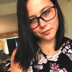 Meet your Posher, Anny'ssa